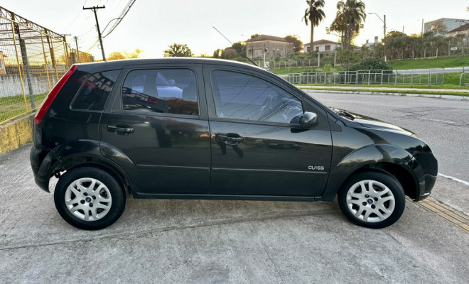 Ford Fiesta 1.0 8V Flex - 2010-1