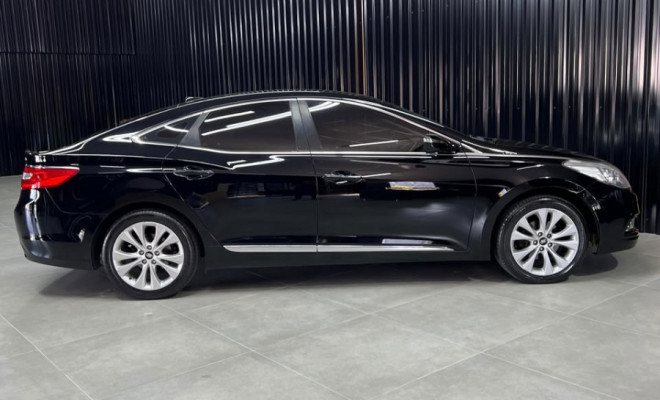 Hyundai AZERA 3.0 V6 24V 4p Aut. 2015 Gasolina-17