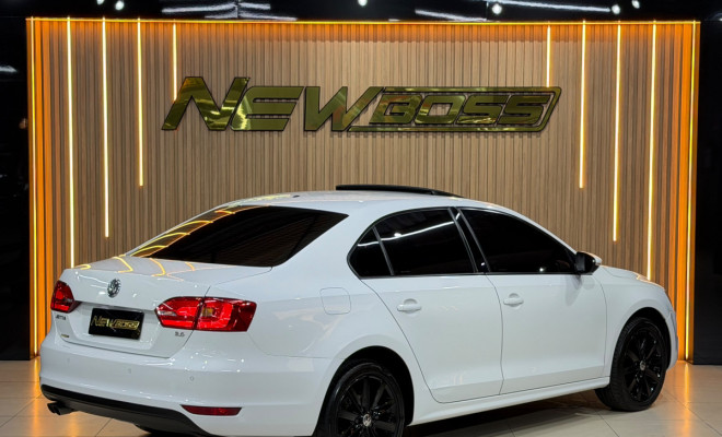 VW - VolksWagen JETTA Highline 2.0 TSI 16V 4p Tiptronic 2014 Flex-0