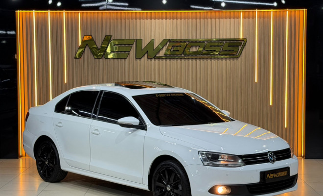 VW - VolksWagen JETTA Highline 2.0 TSI 16V 4p Tiptronic 2014 Flex