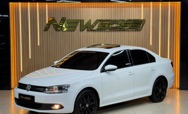 VW - VolksWagen JETTA Highline 2.0 TSI 16V 4p Tiptronic 2014 Flex-1