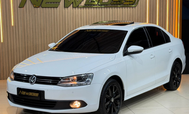 VW - VolksWagen JETTA Highline 2.0 TSI 16V 4p Tiptronic 2014 Flex-3