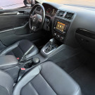 VW - VolksWagen JETTA Highline 2.0 TSI 16V 4p Tiptronic 2014 Flex-6
