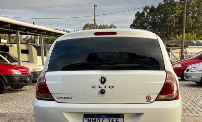 Renault Clio Expression 10/16VH 2014 Gasolina-2