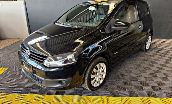 VW - VolksWagen Fox 1.0 Mi Total Flex 8V 3p 2011 Flex-1