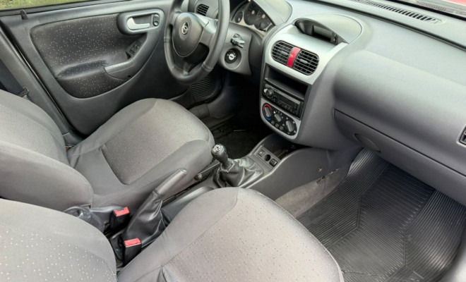 GM - Chevrolet Corsa Hat. Premium 1.4 8V ECONOFLEX 5p 2009 Gasolina-5