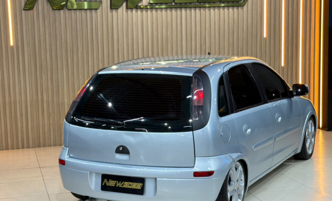 GM - Chevrolet Corsa Hat. Premium 1.4 8V ECONOFLEX 5p 2009 Gasolina-4