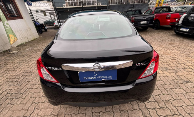 Nissan VERSA SL 1.6 16V FlexStart 4p Aut. 2017 Flex-11