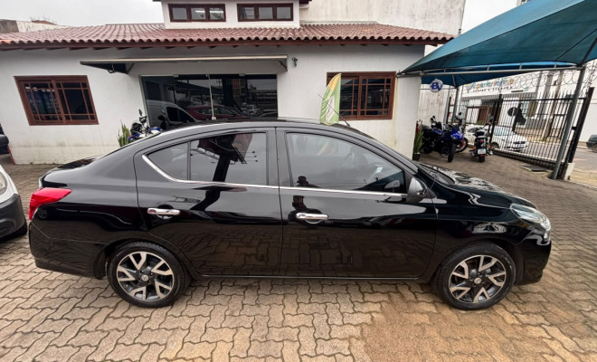 Nissan VERSA SL 1.6 16V FlexStart 4p Aut. 2017 Flex-13