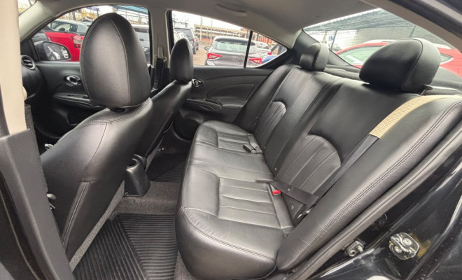Nissan VERSA SL 1.6 16V FlexStart 4p Aut. 2017 Flex-6