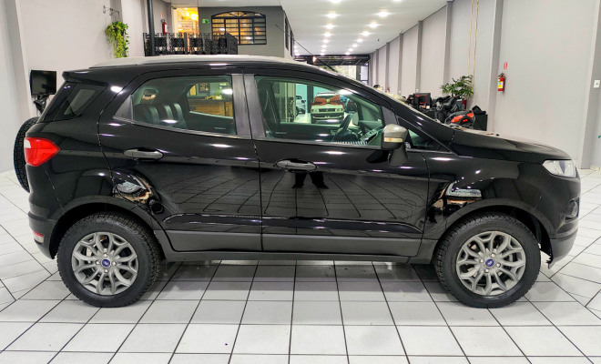 Ford EcoSport FREESTYLE 1.6 16V Flex 5p 2013 Flex-6