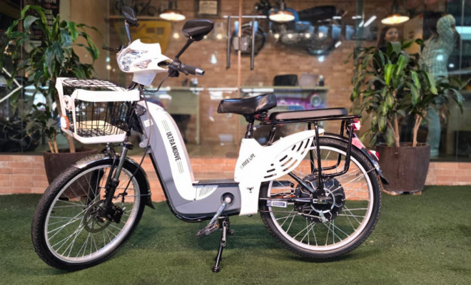 Scooter Elétrica UltraMoove Freelife Zero KM Elétrico