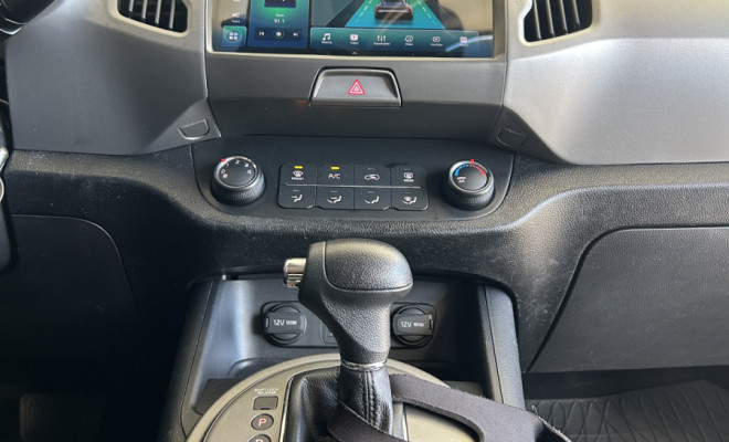 Kia Motors Sportage LX 2.0 16V/ 2.0 16V Flex  Aut. 2015 Flex-8
