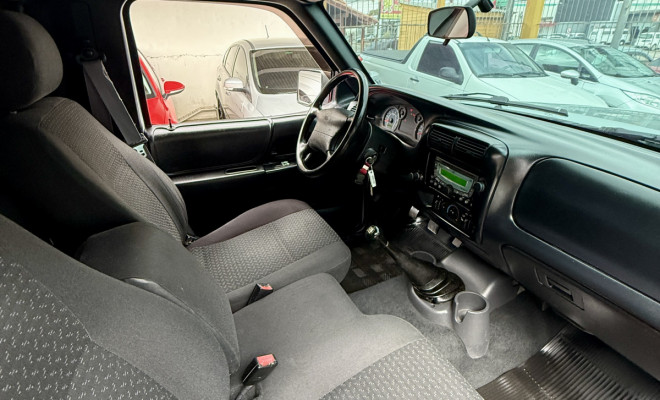 Ford Ranger XLS 2.3 16V 150cv 4x2 CS 2010 Gasolina-6