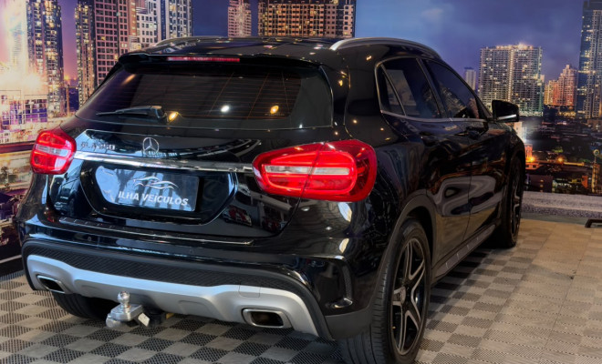 Mercedes-Benz GLA 250 Sport 2.0 TB 16V 4x2  211cv Aut. 2015 Gasolina-2