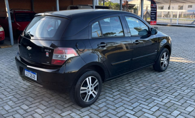 GM - Chevrolet AGILE LTZ 1.4 MPFI 8V FlexPower 5p 2012 Gasolina-6