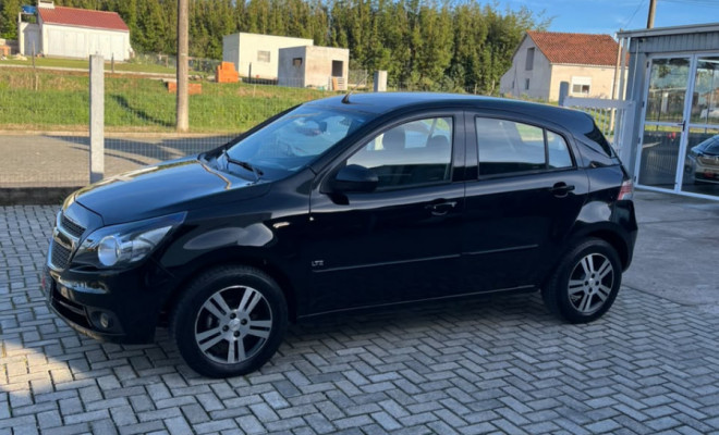 GM - Chevrolet AGILE LTZ 1.4 MPFI 8V FlexPower 5p 2012 Gasolina-8