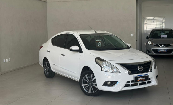Versa Unique 1.6 Aut. 2018 - Completíssimo, Confortável e com Baixa Quilometragem!-13