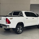 Hilux SRV 4x4 2.8 Aut. 2016 Diesel - Completíssima, Robusta e com Baixa Quilometragem!-2