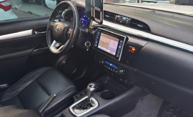 Hilux SRV 4x4 2.8 Aut. 2016 Diesel - Completíssima, Robusta e com Baixa Quilometragem!-10
