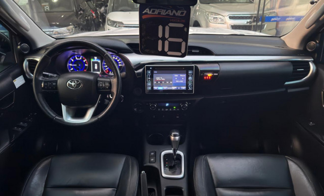 Hilux SRV 4x4 2.8 Aut. 2016 Diesel - Completíssima, Robusta e com Baixa Quilometragem!-6