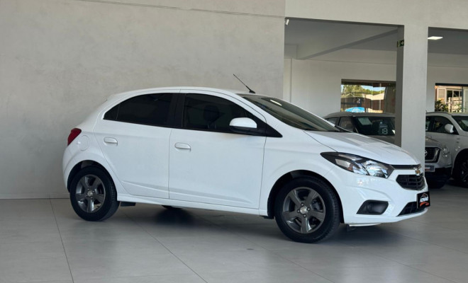 Onix Hatch LT 1.4 2019 - Econômico, Completo e com Baixa Quilometragem!-10