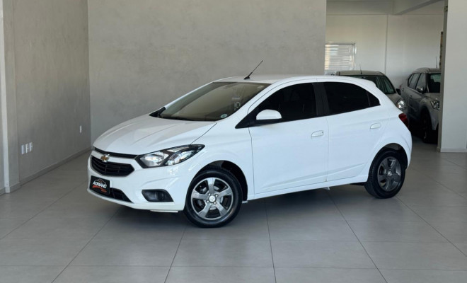 Onix Hatch LT 1.4 2019 - Econômico, Completo e com Baixa Quilometragem!-11