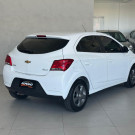 Onix Hatch LT 1.4 2019 - Econômico, Completo e com Baixa Quilometragem!-2