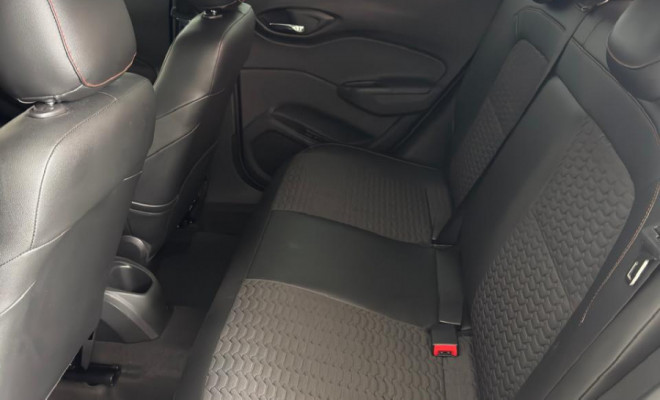 Onix Hatch LTZ 1.4 Mec. 2018 - Completo, Econômico e com Baixa Quilometragem!-11