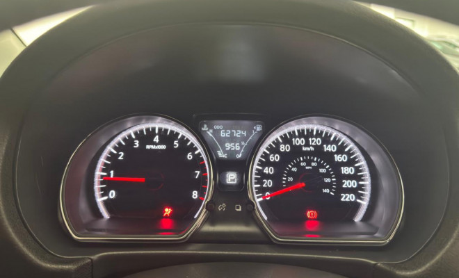 Versa SL 1.6 Aut. 2019 - Confortável, Completo e com Baixíssima Quilometragem!-4