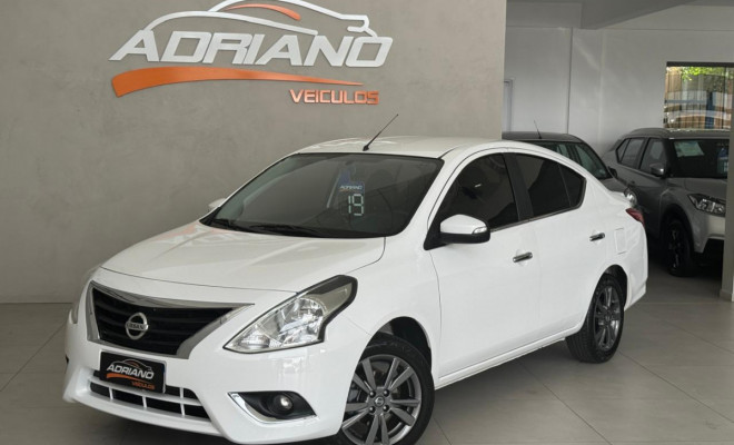 Versa SL 1.6 Aut. 2019 - Confortável, Completo e com Baixíssima Quilometragem!