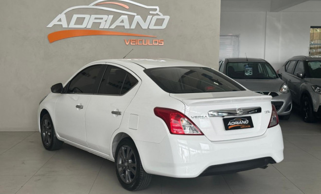 Versa SL 1.6 Aut. 2019 - Confortável, Completo e com Baixíssima Quilometragem!-14