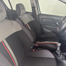 Sandero RS 2.0 2016 - Esportivo, Completo e com Estilo de Sobra!-6