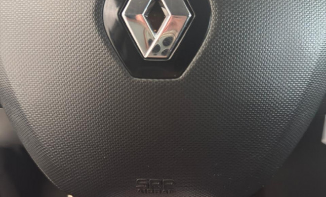 Sandero RS 2.0 2016 - Esportivo, Completo e com Estilo de Sobra!-10