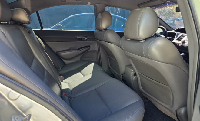 Honda Civic Sedan LXS 1.8/1.8 Flex 16V Aut. 4p 2008 Flex-11