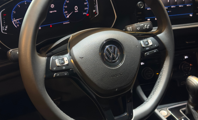 VW - VolksWagen JETTA Comfort. 250 TSI 1.4 Flex 16v Aut. 2020 Flex-6
