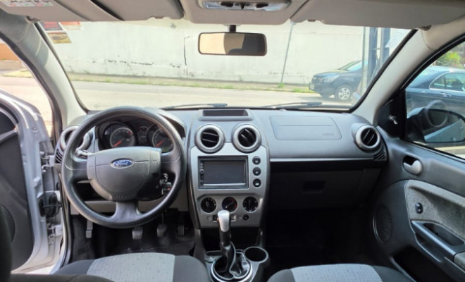 Ford Fiesta Sedan SE 1.6 16V Flex 4p 2013 Flex-5