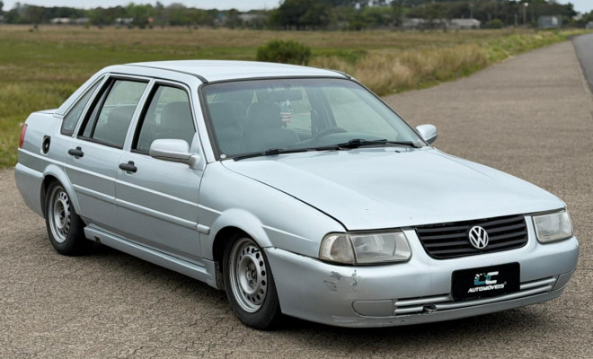 VW - VolksWagen Santana 1.8 Mi 2000 Gasolina-7