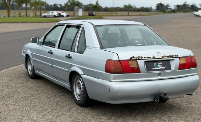 VW - VolksWagen Santana 1.8 Mi 2000 Gasolina-9
