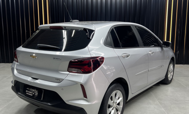 GM - Chevrolet ONIX HATCH LTZ 1.0 12V TB Flex 5p Mec. 2020 Flex-10