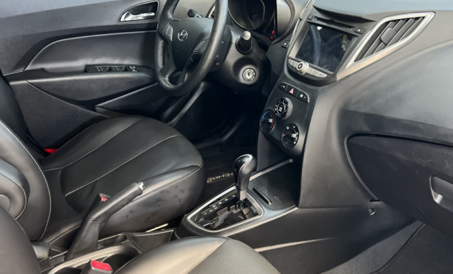 Hyundai HB20X Premium 1.6 Flex 16V Aut. 2015 Flex-9