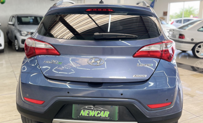 Hyundai HB20X Premium 1.6 Flex 16V Aut. 2015 Flex-3