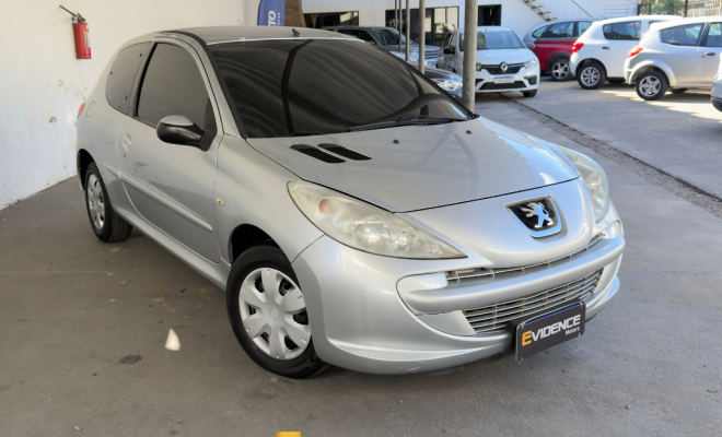 Peugeot 207 XR 1.4 Flex 8V 3p 2012 Flex