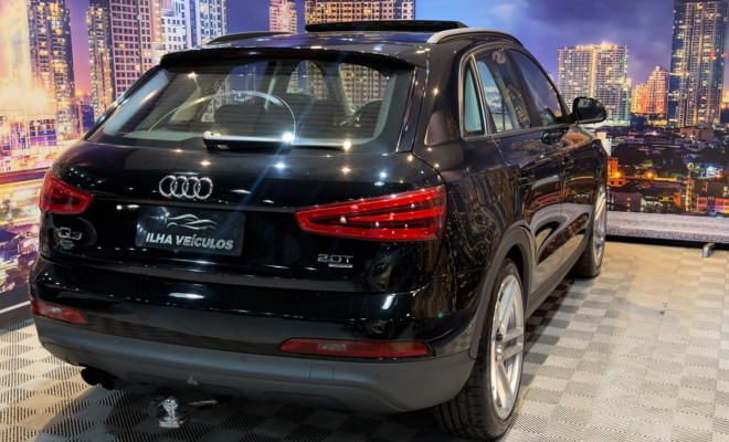 Audi Q3 2.0 TFSI Quat. 170/180cv S-tronic 5p 2014 Gasolina-2