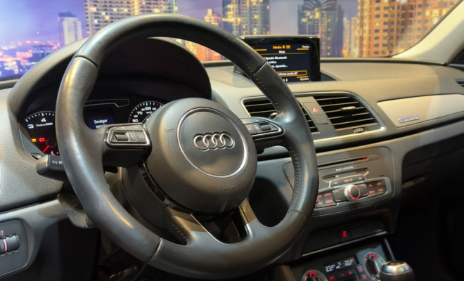 Audi Q3 2.0 TFSI Quat. 170/180cv S-tronic 5p 2014 Gasolina-5