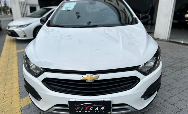 GM - Chevrolet ONIX HATCH ACTIV 1.4 8V Flex 5p Mec. 2017 Flex