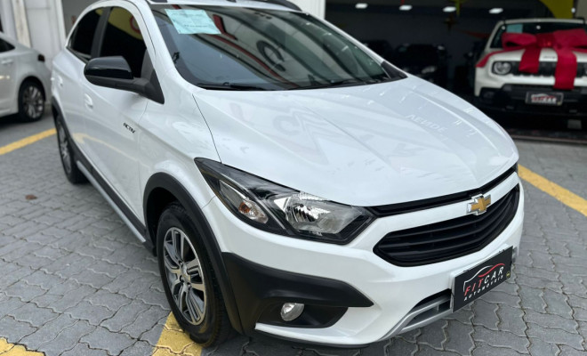 GM - Chevrolet ONIX HATCH ACTIV 1.4 8V Flex 5p Mec. 2017 Flex-4