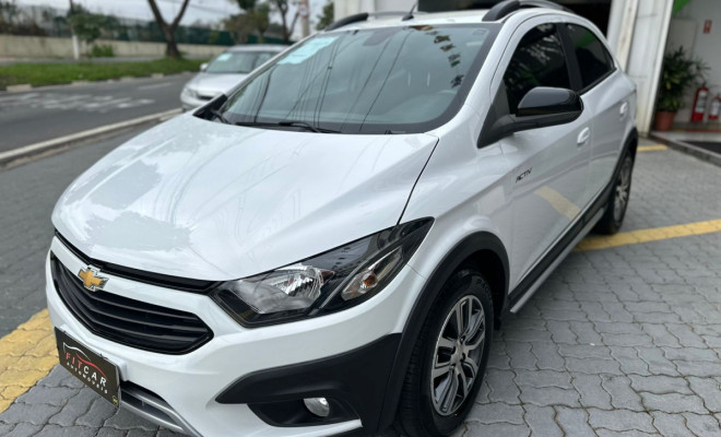 GM - Chevrolet ONIX HATCH ACTIV 1.4 8V Flex 5p Mec. 2017 Flex-0
