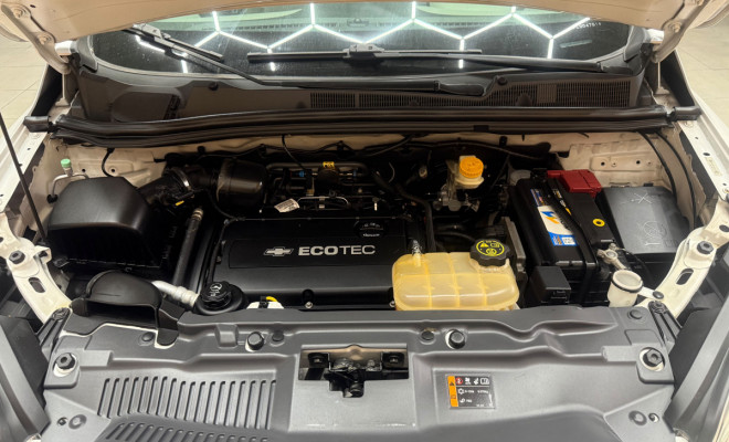 GM - Chevrolet TRACKER LTZ 1.8 16V Flex 4x2 Aut. 2015-13