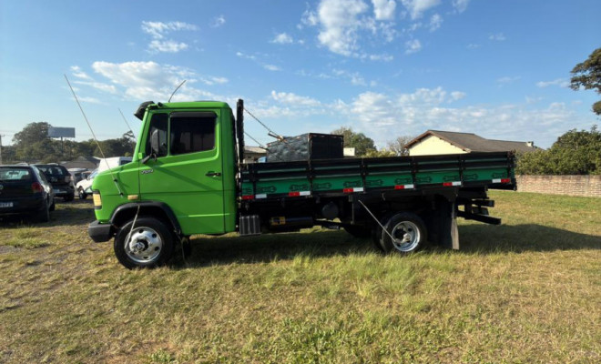 MERCEDES-BENZ 709 2p (diesel) 1993 Diesel-1